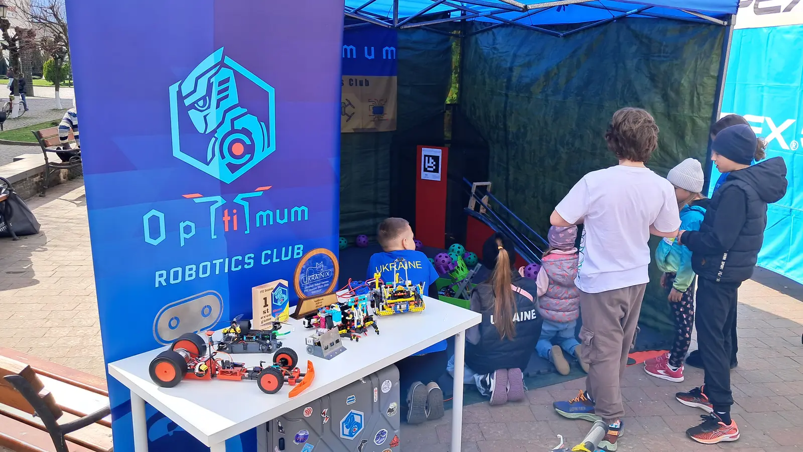 Відкрита демонстрація роботів клубу для дітей і громади